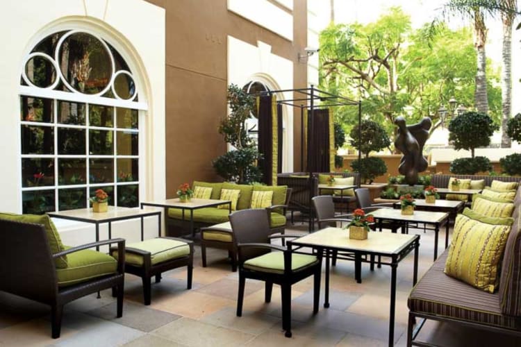 Windows Lounge